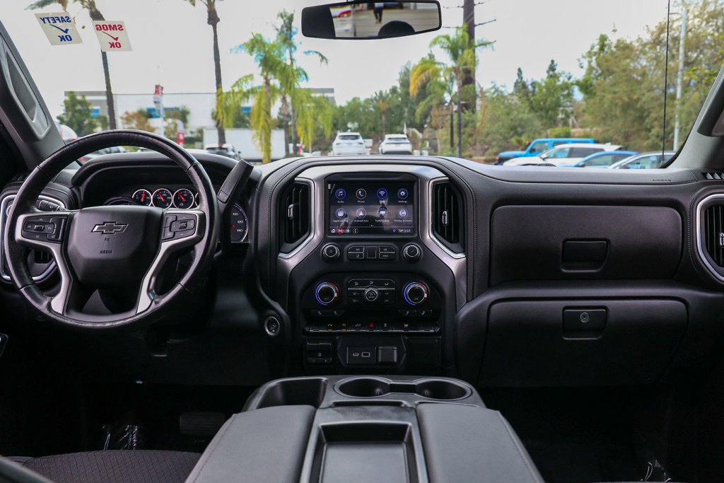 Used 2022 Chevrolet Silverado 1500 RST w/ Safety Package AWD/4WD image 23