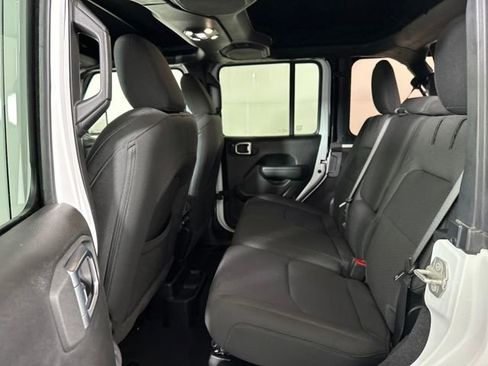 Used 2023 Jeep Wrangler Unlimited w/ Cold Weather Group image 25