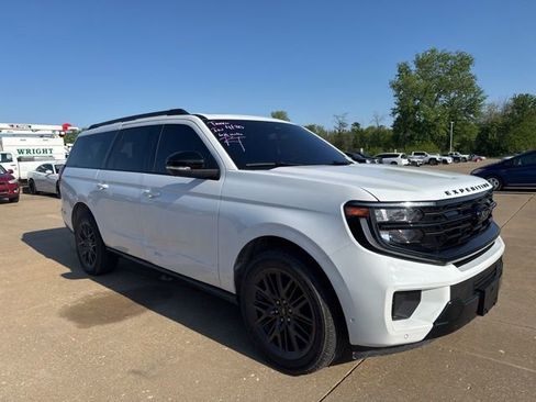 Used 2025 Ford Expedition Max Platinum w/ Stealth Performance Package AWD/4WD image 1