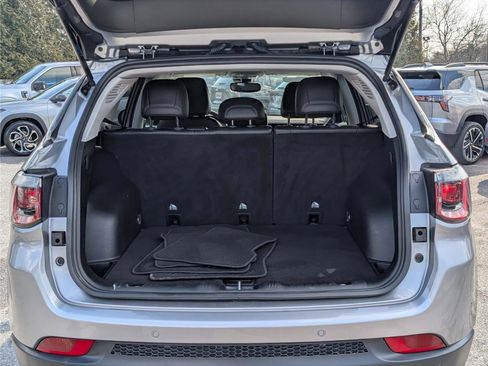 Used 2022 Jeep Compass Trailhawk image 15