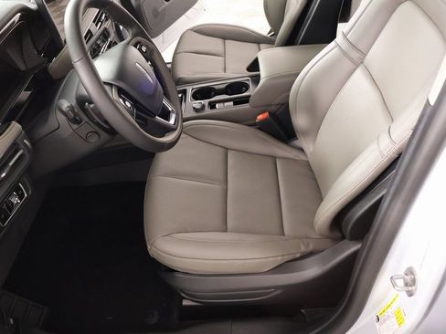 New 2026 Lincoln Corsair Premiere image 12