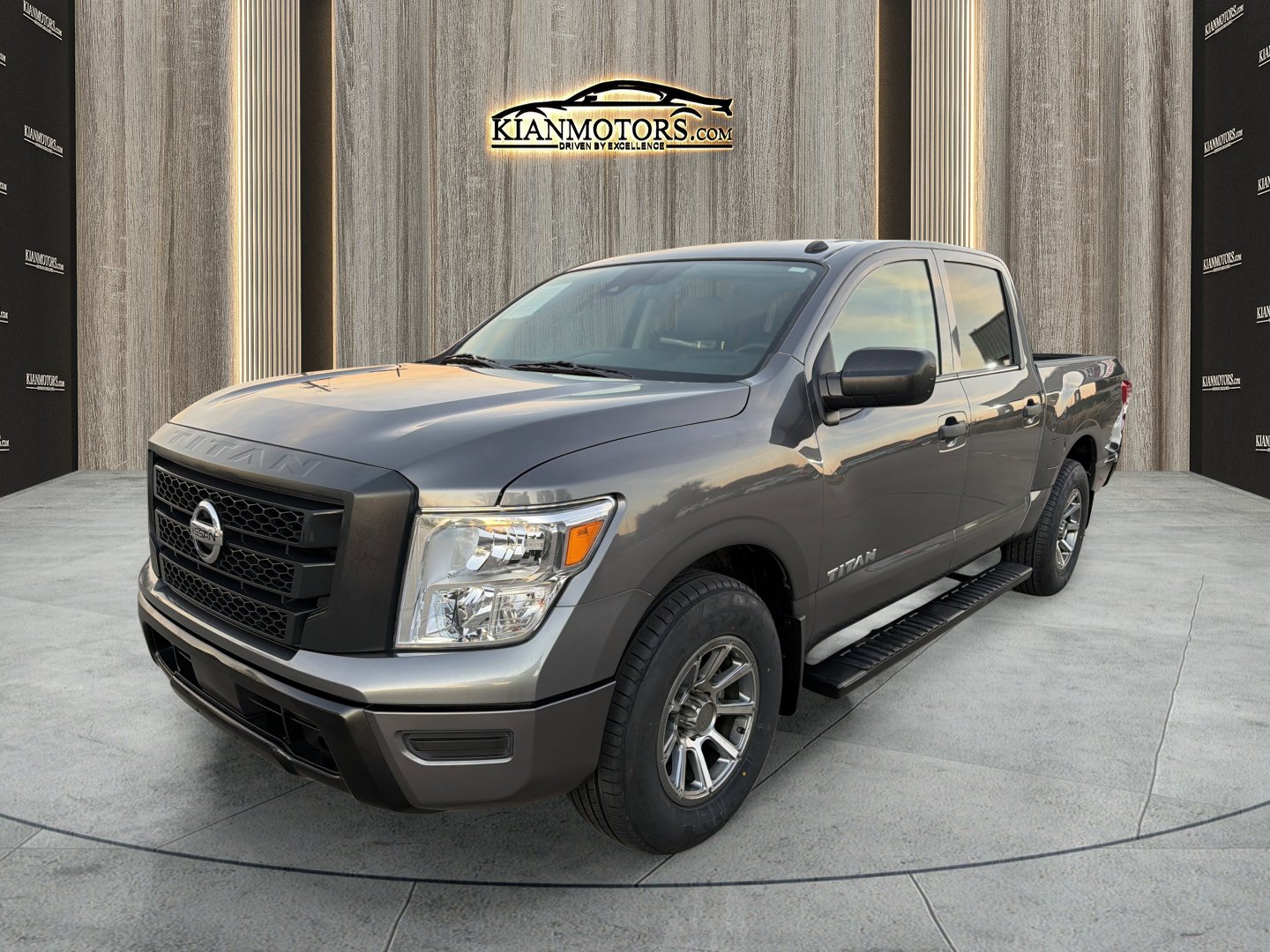 Used 2021 Nissan Titan S w/ S Utility Package RWD image 3