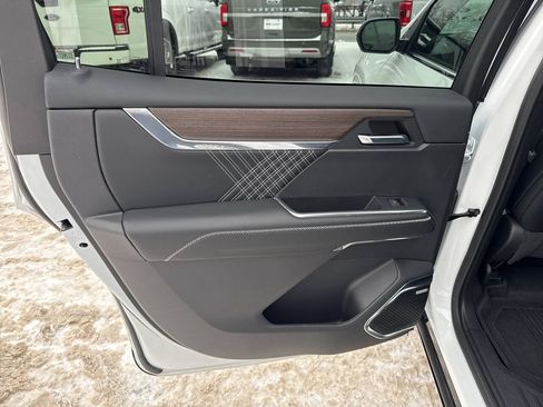 Used 2024 GMC Acadia Denali w/ LPO, Floor Liner Package AWD/4WD image 25
