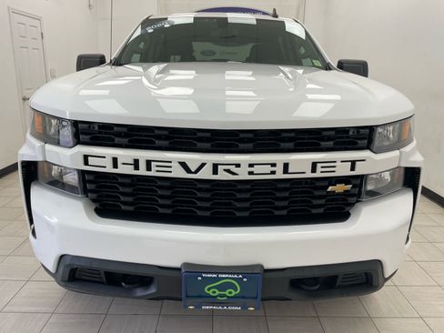 Used 2020 Chevrolet Silverado 1500 Custom w/ Custom Value Package AWD/4WD image 15