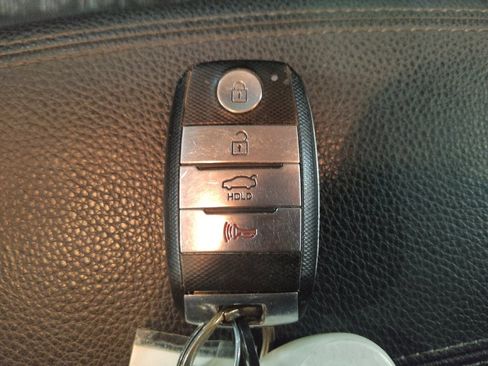 Used 2023 Kia Rio S w/ Technology Package FWD image 32