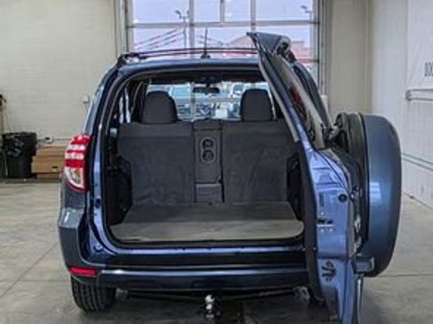 Used 2011 Toyota RAV4 Base image 5