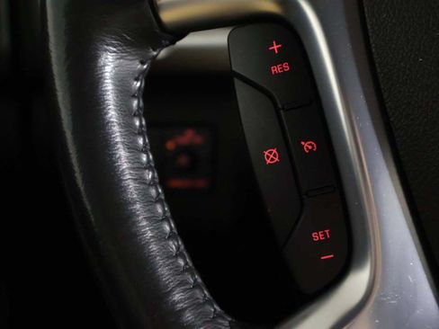 Used 2016 GMC Acadia SLE FWD image 35