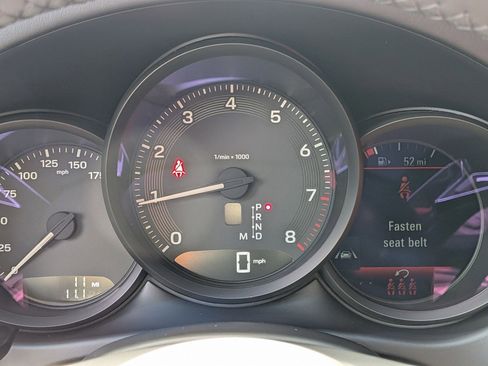 New 2026 Porsche Macan image 17