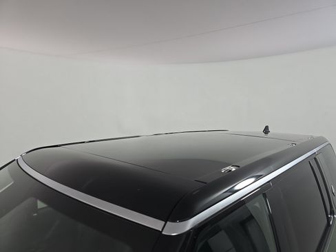 Used 2022 Rivian R1S Launch Edition AWD/4WD image 13