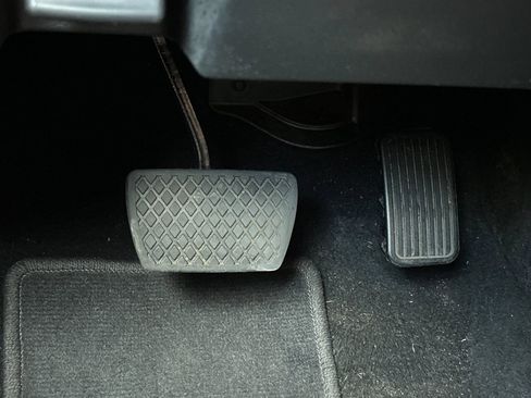 Used 2019 Honda CR-V LX image 37