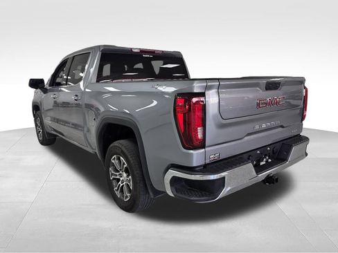 Used 2026 GMC Sierra 1500 SLT AWD/4WD image 9