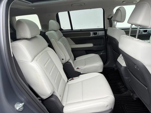 Used 2025 Hyundai Santa Fe Calligraphy AWD/4WD image 29