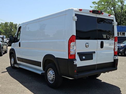Used 2025 RAM ProMaster 2500 w/ U-Haul Equipment Group FWD image 6