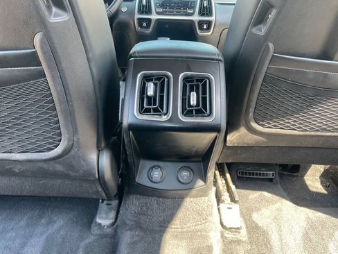 Used 2021 Kia Sorento EX w/ Panoramic Sunroof Package AWD/4WD image 29