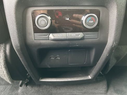 Used 2025 Buick Enclave Preferred image 25