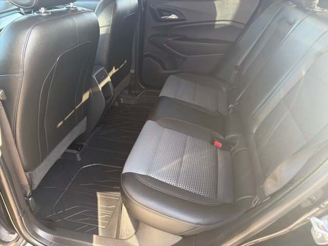 Used 2025 Chevrolet Trax LT FWD image 10