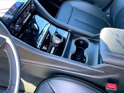 New 2025 Jeep Grand Cherokee Limited image 8