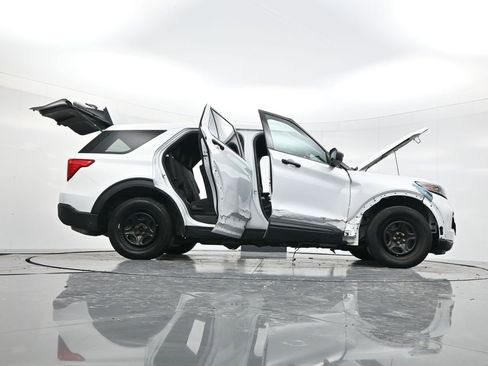 Used 2020 Ford Explorer 4WD Police Interceptor w/ Ready For The Road Package image 58