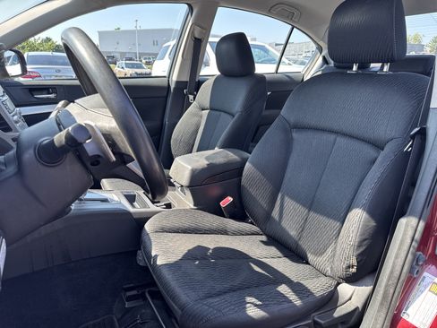 Used 2010 Subaru Legacy 2.5i AWD/4WD image 12
