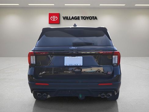Used 2025 Ford Explorer ST w/ Sun And Sound Package image 4
