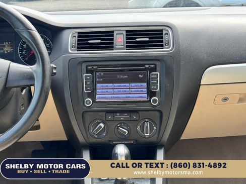 Used 2014 Volkswagen Jetta SE FWD image 13