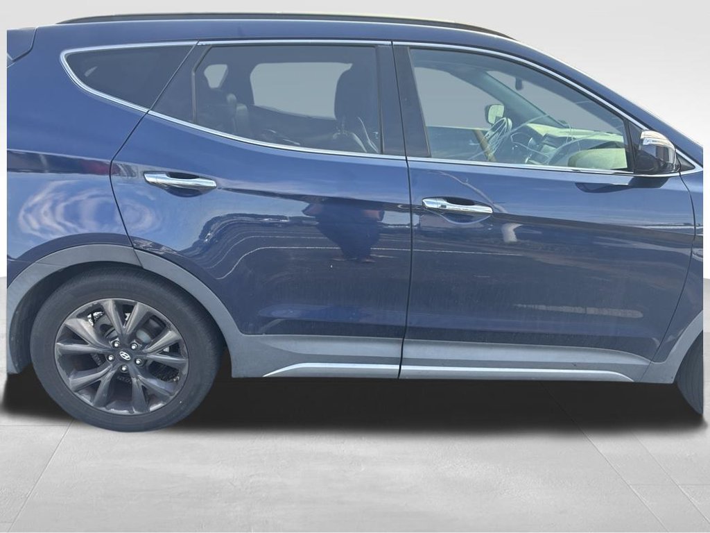 Used 2017 Hyundai Santa Fe Sport FWD image 3