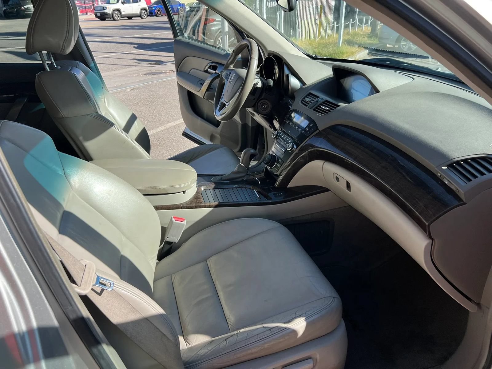 Used 2010 Acura MDX w/ Technology Package AWD/4WD image 12