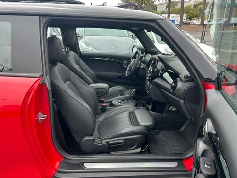 Used 2022 MINI Cooper SE FWD image 30