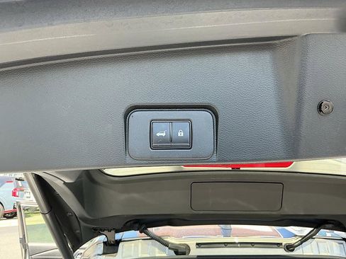 Certified 2024 Nissan Rogue Platinum w/ Platinum Premium Package AWD/4WD image 28