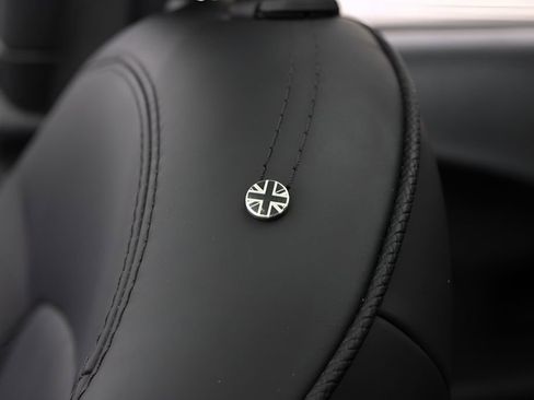 Used 2022 MINI Cooper SE image 32