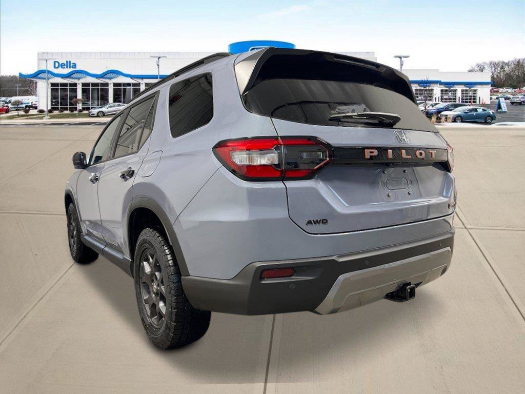 New 2026 Honda Pilot TrailSport image 5