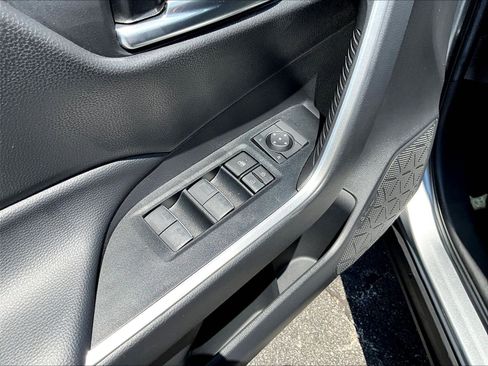Used 2023 Toyota RAV4 SE AWD/4WD image 35