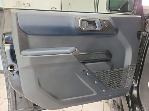 Used 2025 Ford Bronco Heritage Edition AWD/4WD image 34