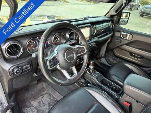 Used 2022 Jeep Wrangler Unlimited Sahara image 20