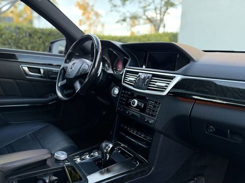 Used 2010 Mercedes-Benz E 63 AMG Sedan image 26