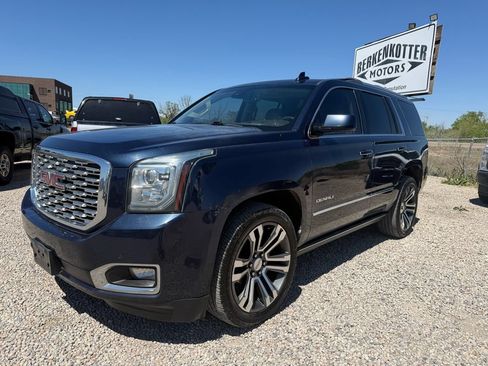 Used 2018 GMC Yukon Denali w/ Enhanced Security Package AWD/4WD image 4