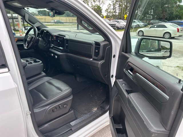 Used 2024 GMC Sierra 1500 SLT AWD/4WD image 9