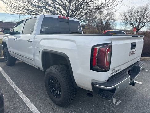 Used 2017 GMC Sierra 1500 SLT w/ SLT Premium Package image 3