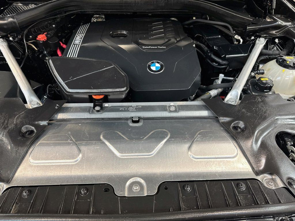 Used 2023 BMW X4 xDrive30i w/ M Sport Package AWD/4WD image 34