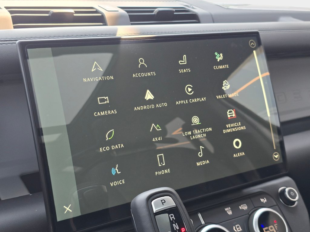 New 2026 Land Rover Defender 110 X-Dynamic SE AWD/4WD image 22