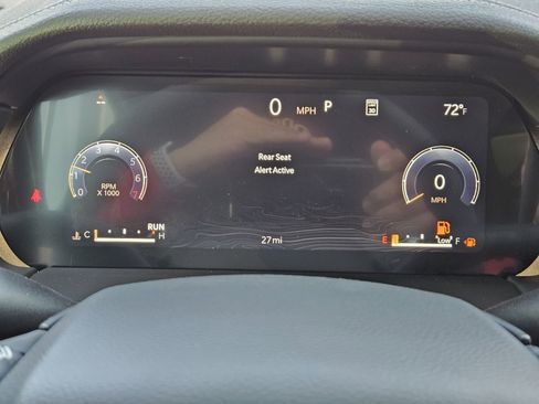 New 2026 Jeep Grand Cherokee Altitude image 16