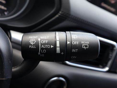 Used 2018 MAZDA CX-5 Touring image 20