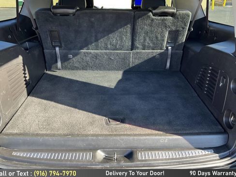 Used 2015 Chevrolet Suburban LT AWD/4WD image 11