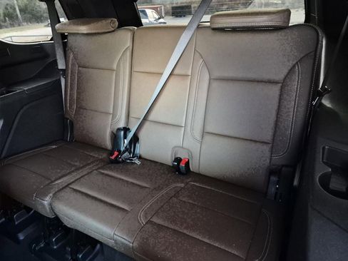 Used 2025 Chevrolet Tahoe High Country w/ Sun And Tow Package image 17