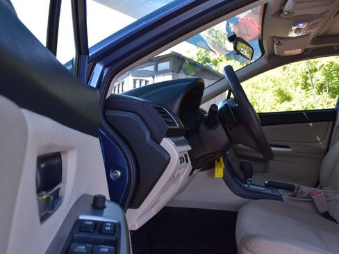 Used 2015 Subaru Crosstrek 2.0i Premium w/ Moonroof Package AWD/4WD image 11