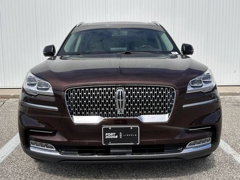 Used 2020 Lincoln Aviator Reserve w/ Equipment Group 202A AWD/4WD image 10