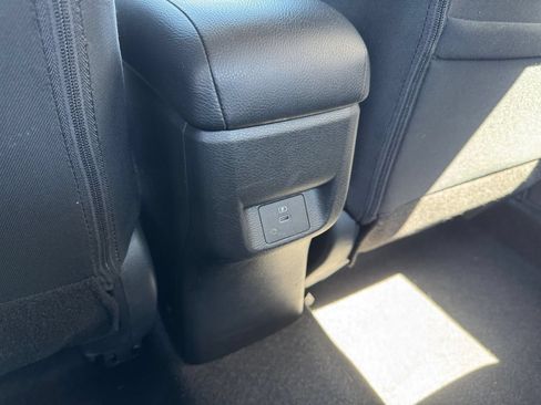 Used 2025 Nissan Versa SV FWD image 22