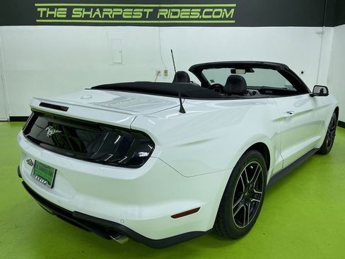 Used 2022 Ford Mustang Premium image 10