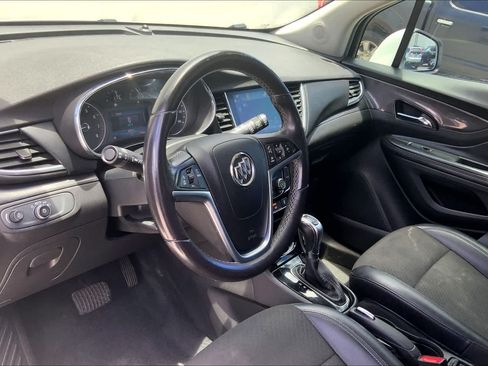 Used 2021 Buick Encore Preferred w/ Safety Package II FWD image 2