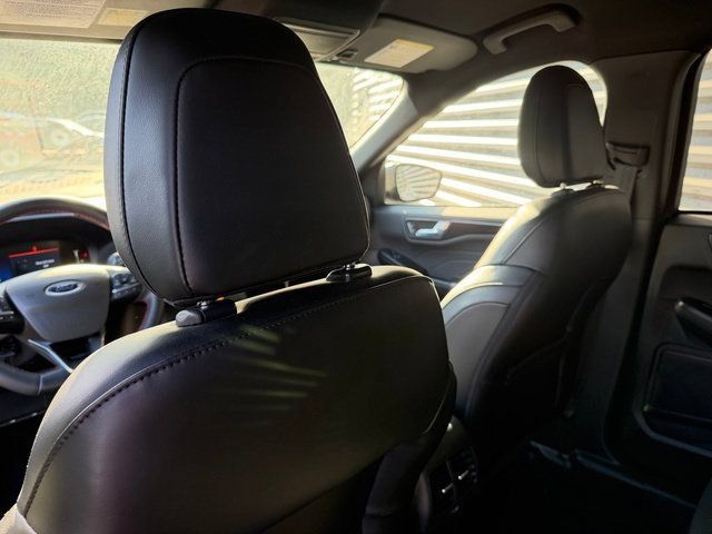 Used 2024 Ford Escape ST-Line w/ Tech Pack #1 AWD/4WD image 17
